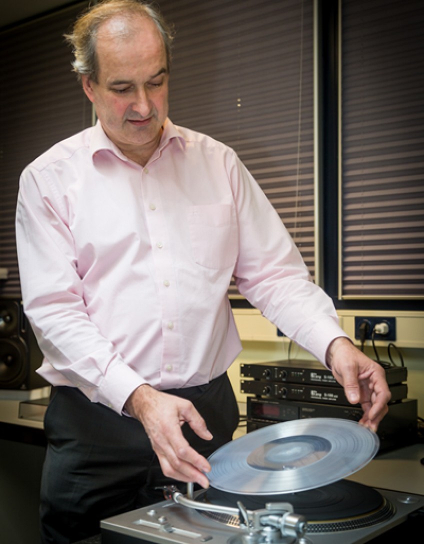 Why grooves in a vinyl record are so incredibly important Green Vinyl Records